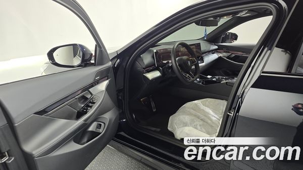 BMW 5 Series 2026, фото 10