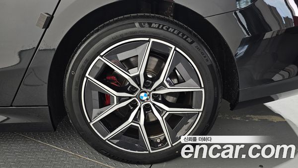 BMW 5 Series 2026, фото 7