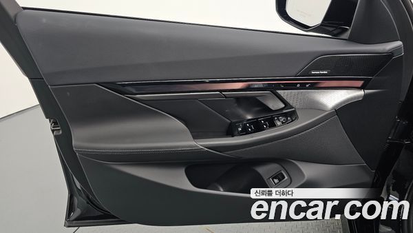 BMW 5 Series 2026, фото 14