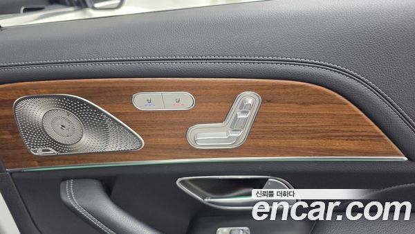 Mercedes-Benz GLS 2021, фото 24