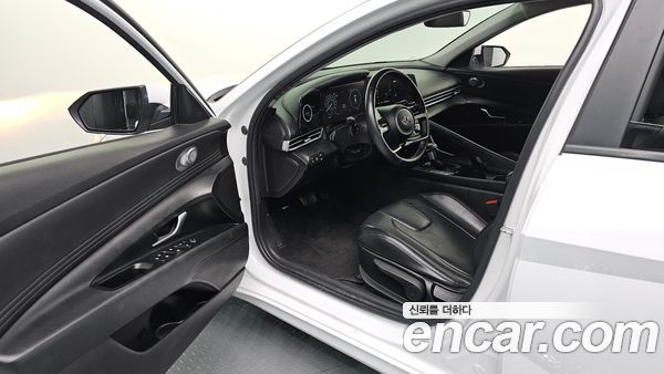 Hyundai Elantra 2022, фото 13