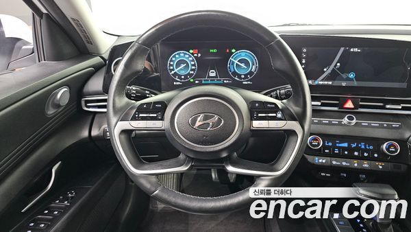 Hyundai Elantra 2022, фото 19