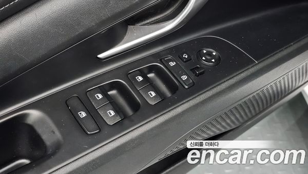 Hyundai Elantra 2022, фото 26