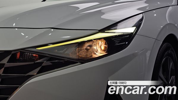Hyundai Elantra 2022, фото 8