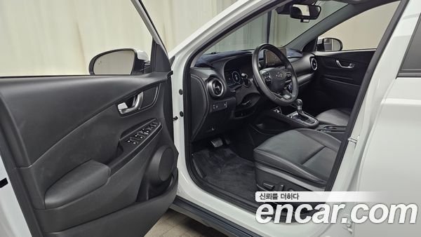Hyundai Kona 2023, фото 13