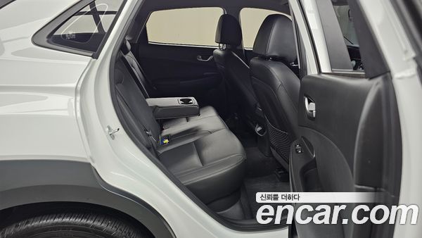 Hyundai Kona 2023, фото 17