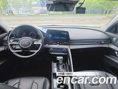 Hyundai Elantra 2023, фото 11