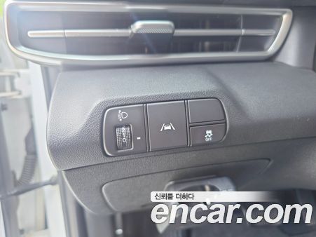 Hyundai Elantra 2023, фото 14