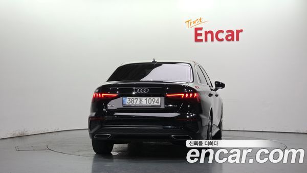 Audi A3 2023, фото 4