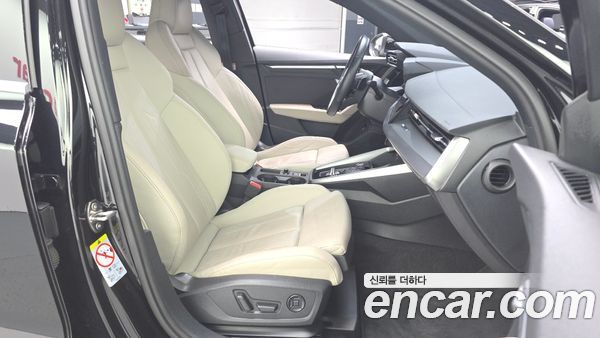 Audi A3 2023, фото 17