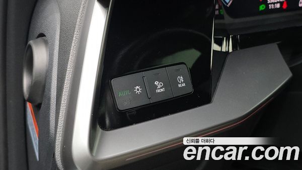 Audi A3 2023, фото 29