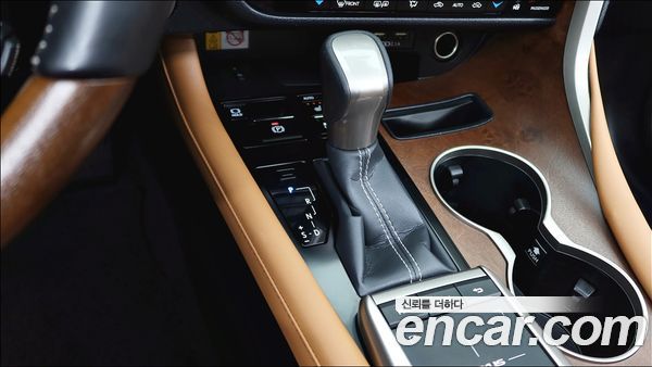 Lexus RX 2022, фото 17