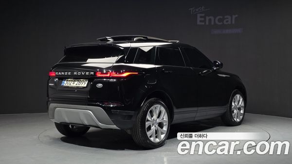 Land Rover Range Rover Evoque 2022, фото 2