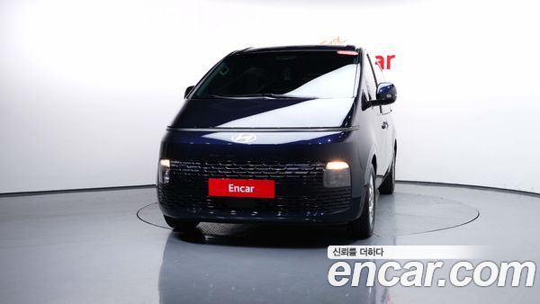 Hyundai Staria 2025, фото 2