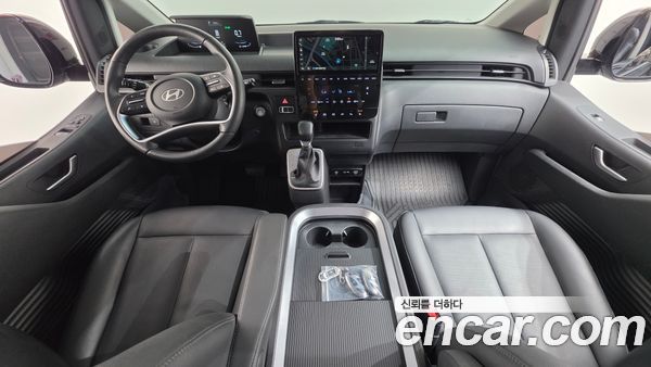 Hyundai Staria 2025, фото 9