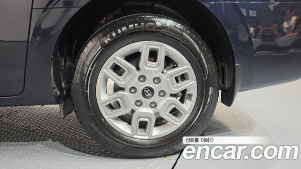 Hyundai Staria 2025, фото 6