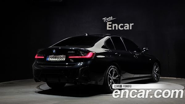 BMW 3 Series 2023, фото 2