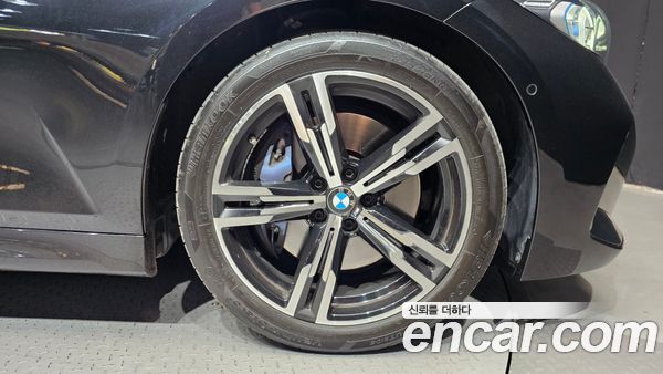 BMW 3 Series 2023, фото 7