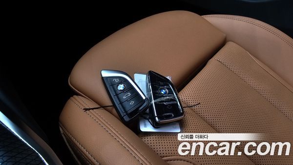 BMW 3 Series 2023, фото 30