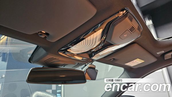 BMW 3 Series 2023, фото 31