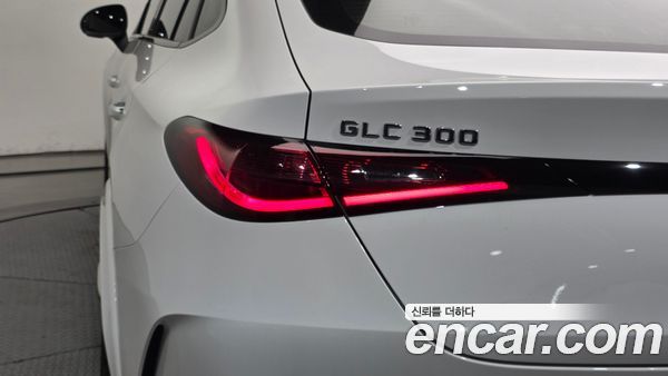 Mercedes-Benz GLC 2024, фото 9
