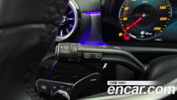 Mercedes-Benz A-Class 2022, фото 25