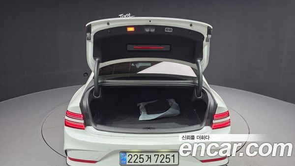 Genesis G80 2025, фото 32