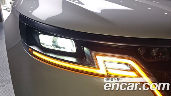 Kia Carnival 2021, фото 7