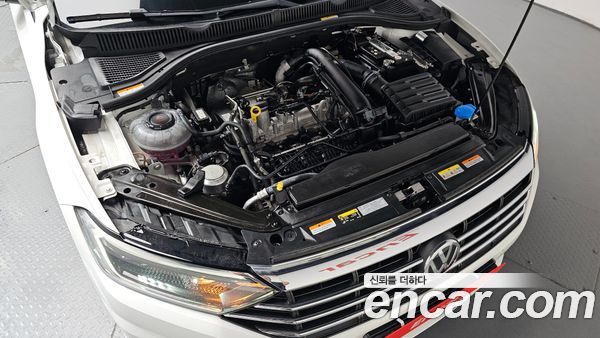 Volkswagen Jetta 2021, фото 5