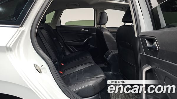 Volkswagen Jetta 2021, фото 17