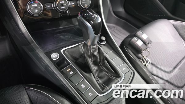 Volkswagen Jetta 2023, фото 9