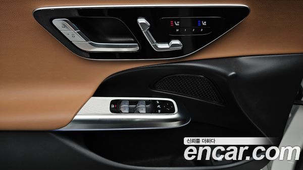 Mercedes-Benz E-Class 2025, фото 23