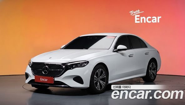 Mercedes-Benz E-Class 2025, фото 35