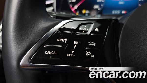 Mercedes-Benz E-Class 2025, фото 28