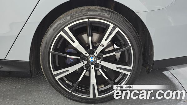 BMW 5 Series 2024, фото 7