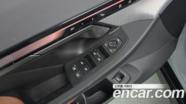 BMW 5 Series 2024, фото 29