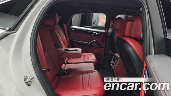 Porsche Cayenne 2023, фото 17