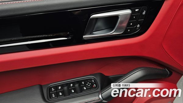 Porsche Cayenne 2023, фото 35
