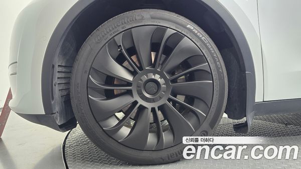 Tesla Model Y 2022, фото 5