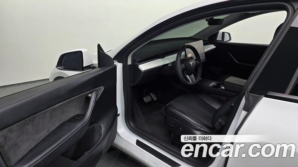 Tesla Model Y 2022, фото 11