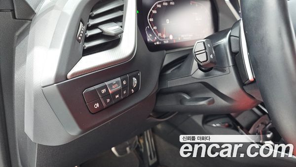 BMW 1 Series 2024, фото 23