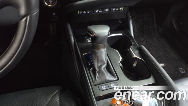 Lexus ES 2023, фото 12