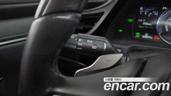 Lexus ES 2023, фото 35