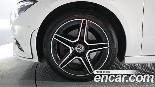 Mercedes-Benz CLA 2023, фото 5