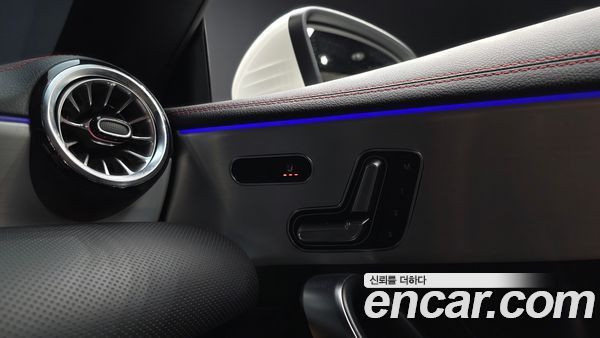 Mercedes-Benz CLA 2023, фото 18