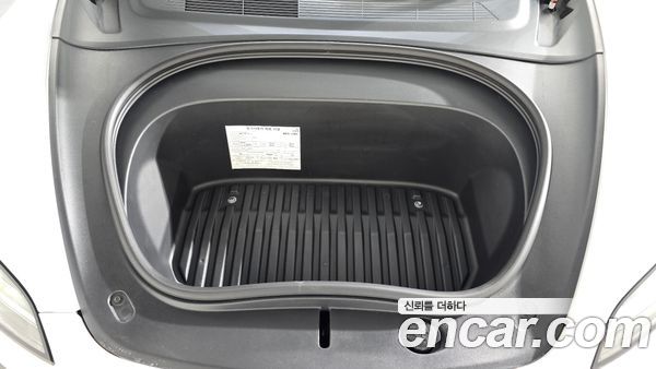 Tesla Model 3 2024, фото 5