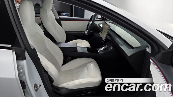 Tesla Model 3 2024, фото 15