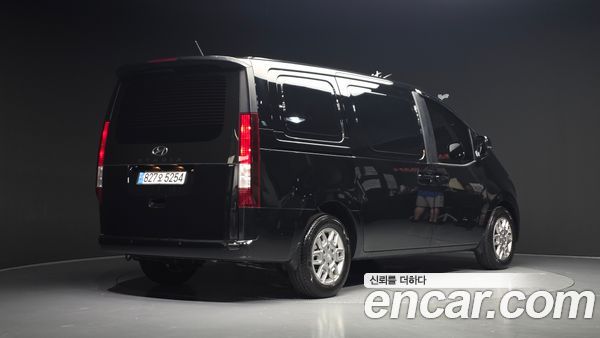 Hyundai Staria 2024, фото 2