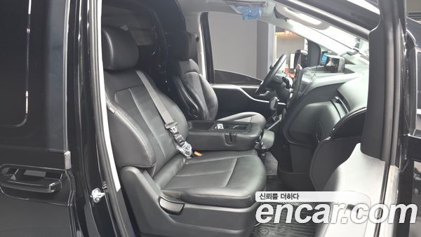 Hyundai Staria 2024, фото 16