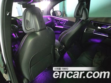 Mercedes-Benz EQE 2023, фото 9
